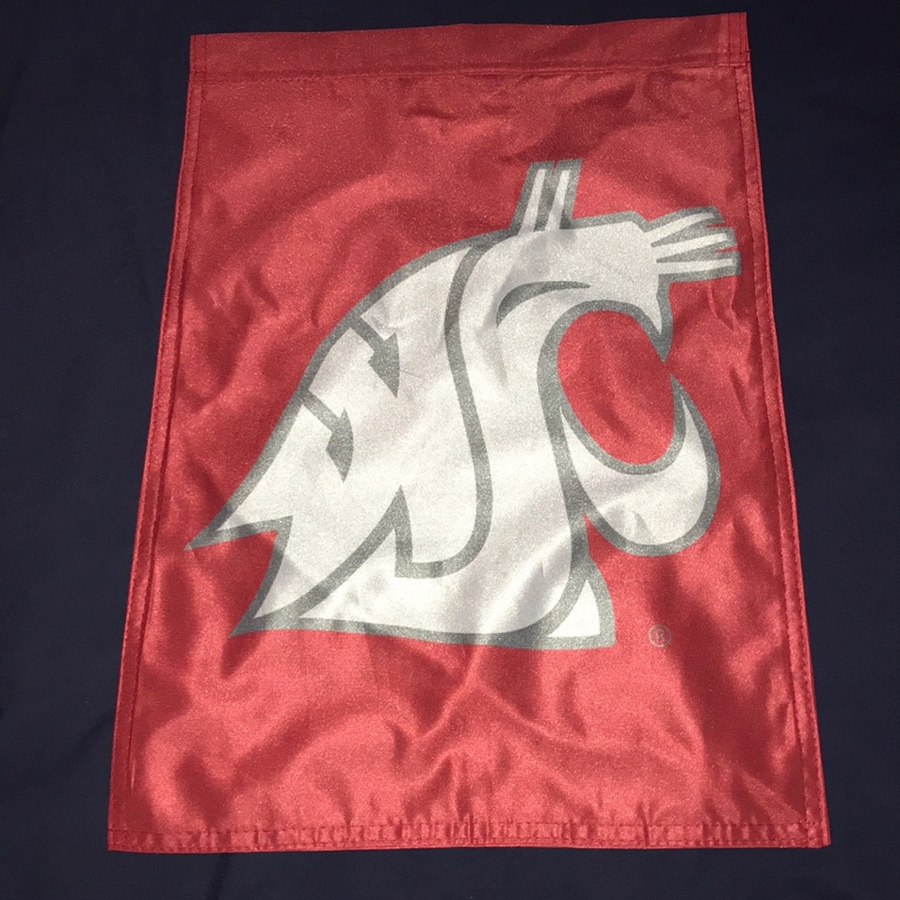 Washington State University Cougars flag - WSU